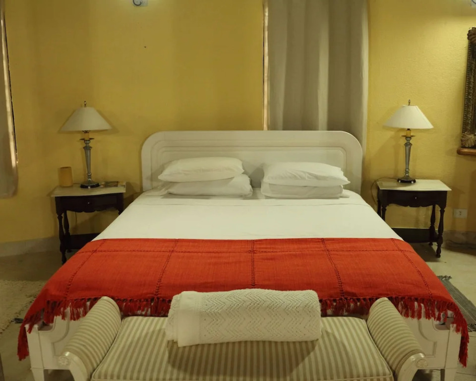 Villa Serena Bed & Breakfast