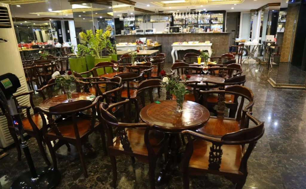 Happyland Hotel