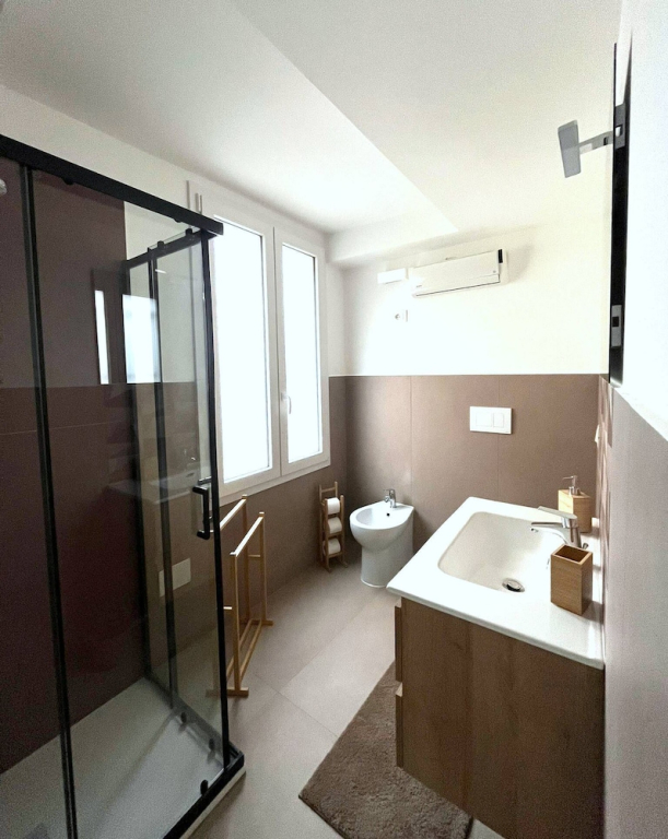 Bologna Rooms & Art