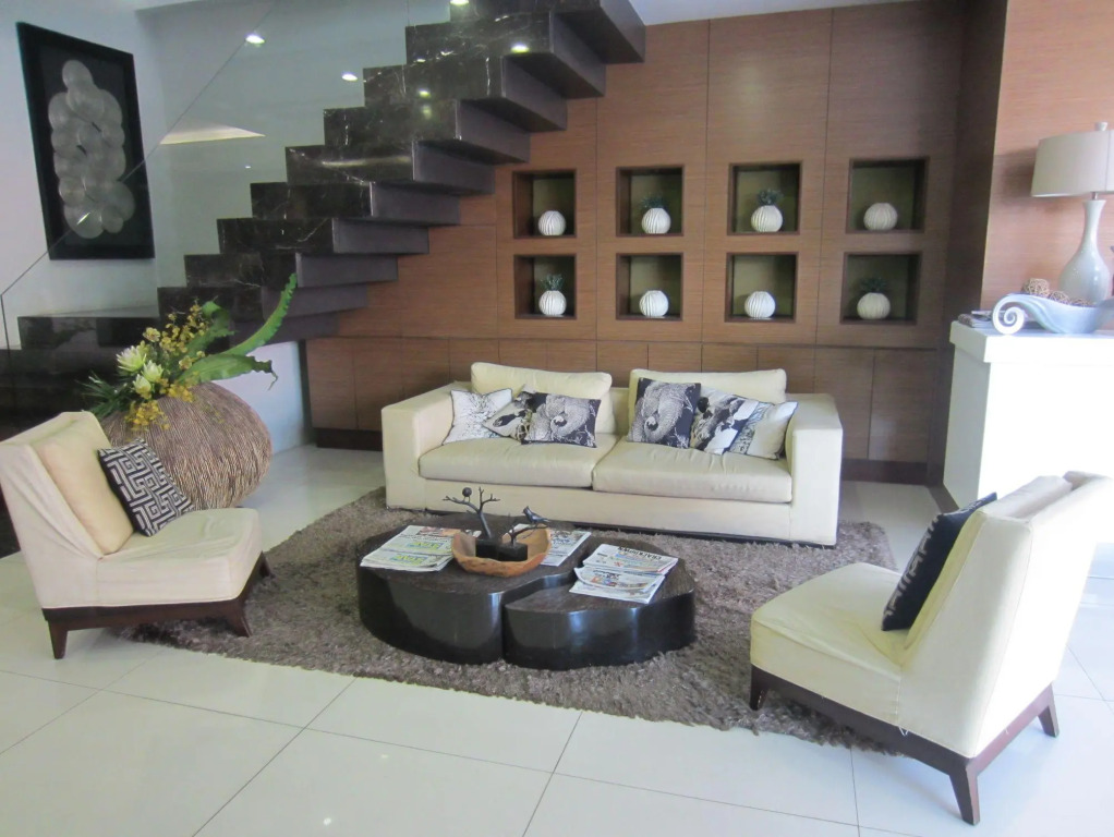Avenue Suites Hotel
