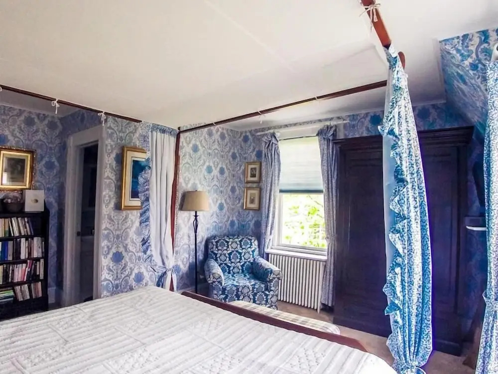 Harbor Knoll Bed and Breakfast