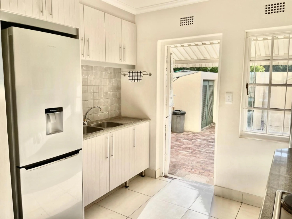8 Settler Sands Beachfront Accommodation Sea View