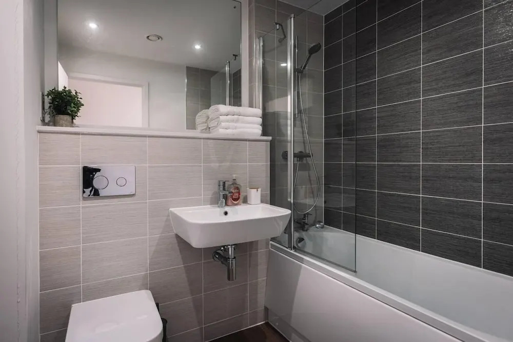 Birmingham Luxury Apartment - Free Wifi