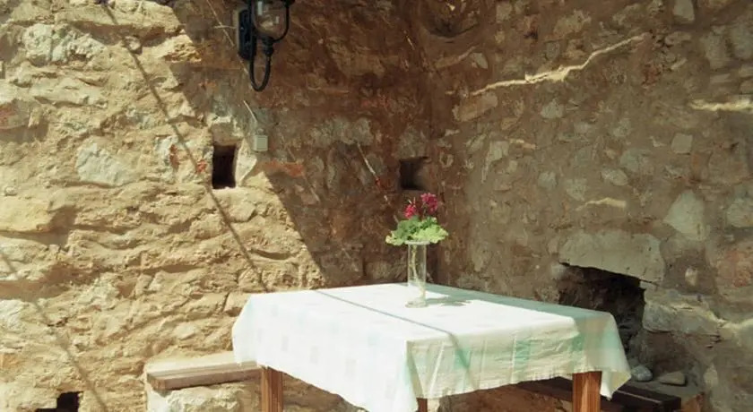 Kalamoti Suites