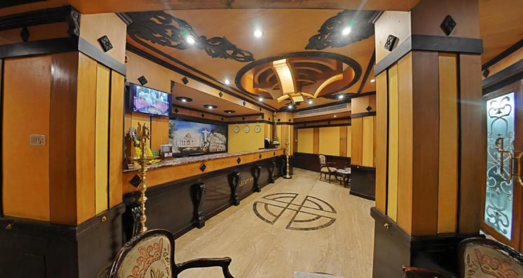 AMS Raj Palace Sundar