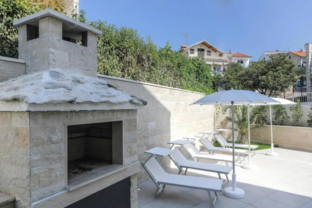 Villa Trogir Palazio Spectacular 7 Bedroom Villa Close To Sea & Promenade
