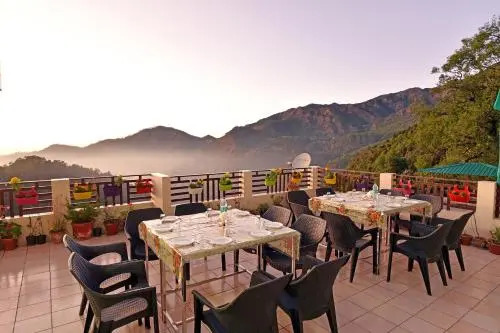 Green Roof Hotel