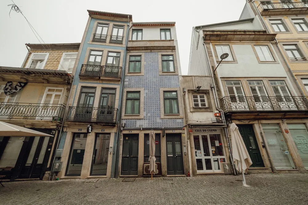 Carmo Residence Porto by Vacationy