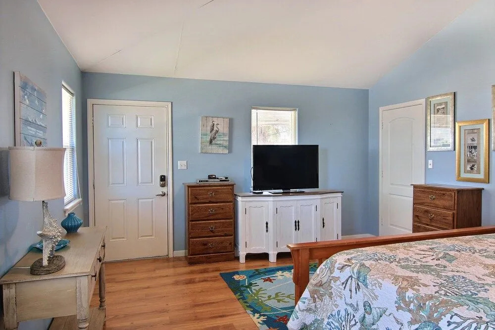 Salty Dawg Shores 2 Bedrooms 2 Bathrooms Home