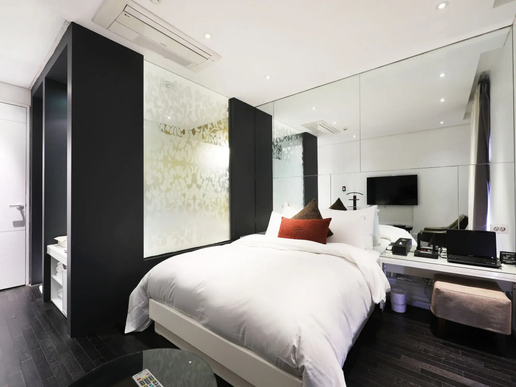 Hotel Amare