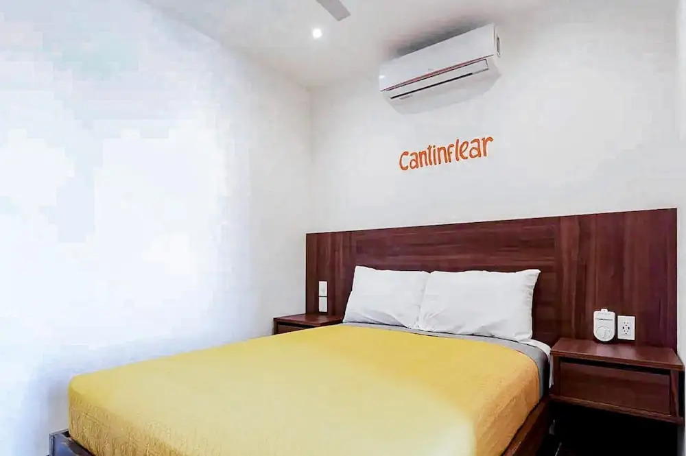 Private Condo in Awesome Complex Pool Rooftop Lounge Walk to 5 Avenida Beach