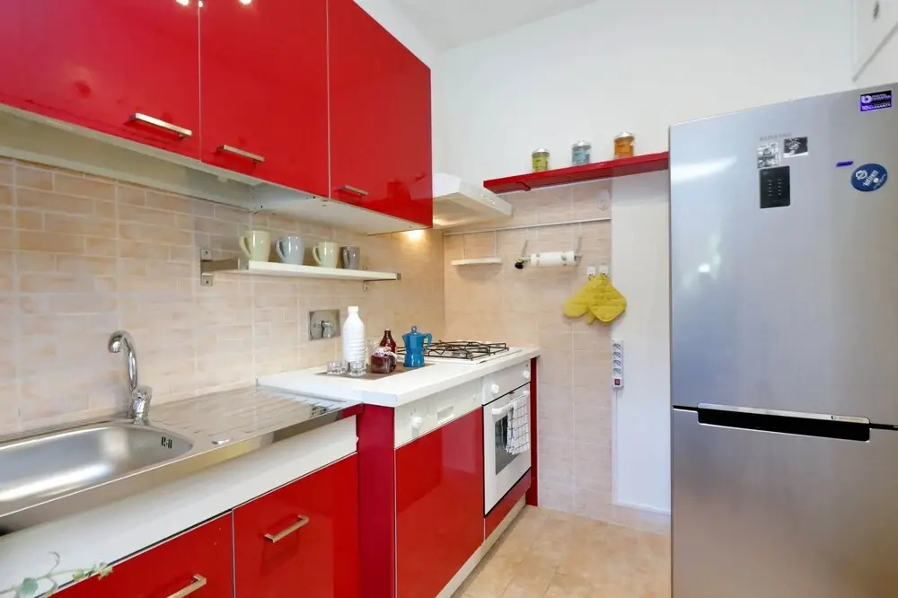St Peter Mediatrice Apartment