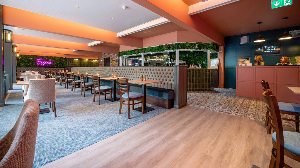 Tiverton Hotel Lounge & Venue