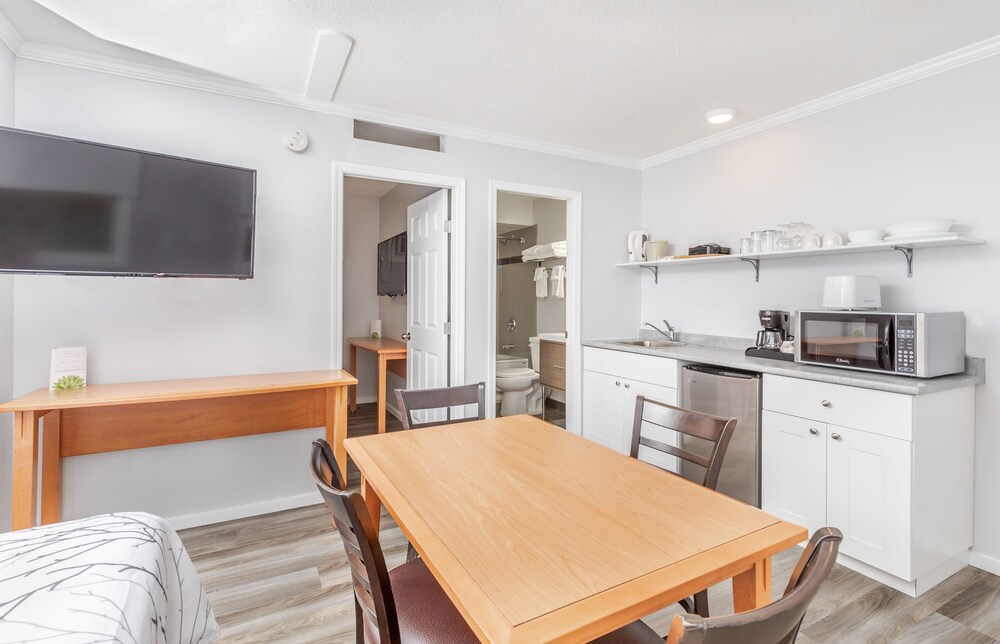 Westridge Motor Inn