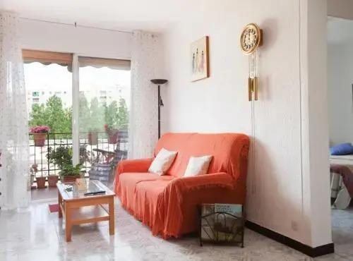 Bright Apartment Close To Congress Center & Port