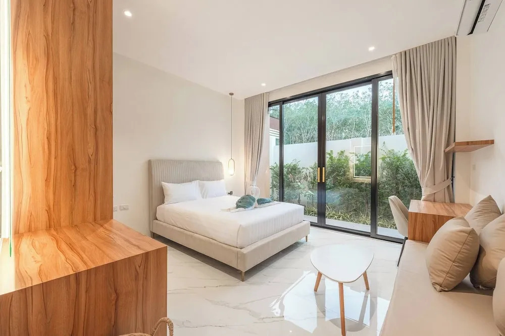New Pool Villa With Fitness and Tennis Court
