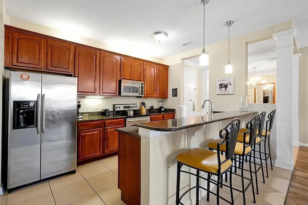 Tropical Lakeview Condo w. Vegas Game Room - 1014