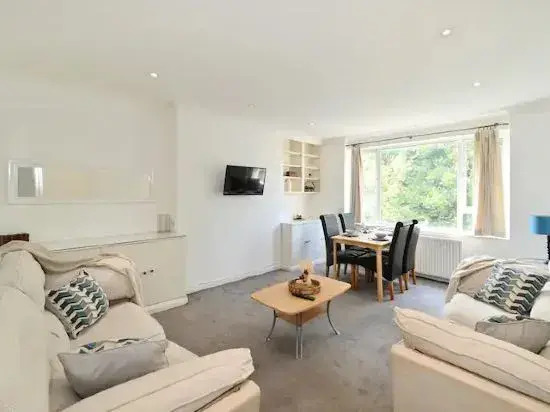 Stylish 3-Bedroom in Maida Vale