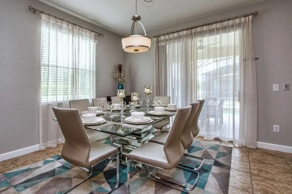 Spacious Family Getaway W/ Resort-3154pp 5 Bedroom Home by RedAwning