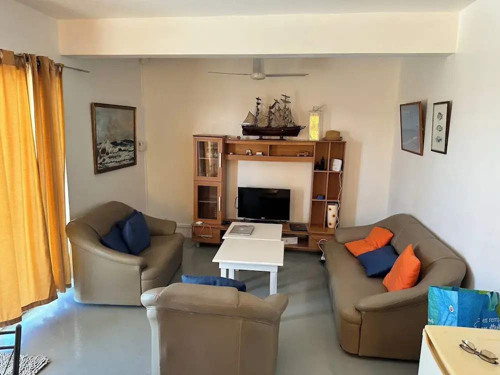 Charming Lagoon-view Apartment in Rodrigues