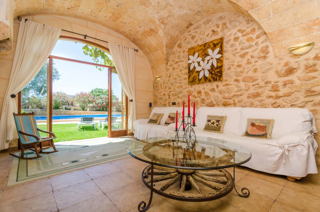 Finca Es Porrassar in Cas Concos des Cavaller