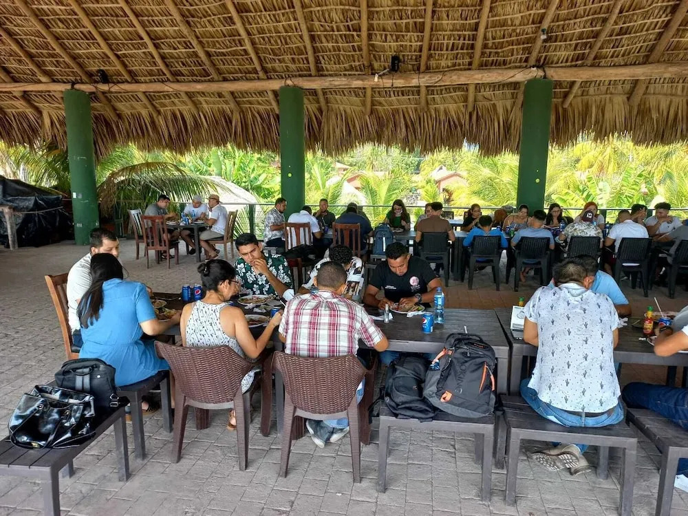 Sambo Mambo Beach Hotel