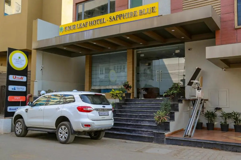 Four Leaf Hotel - Sapphire Blue, Varanasi