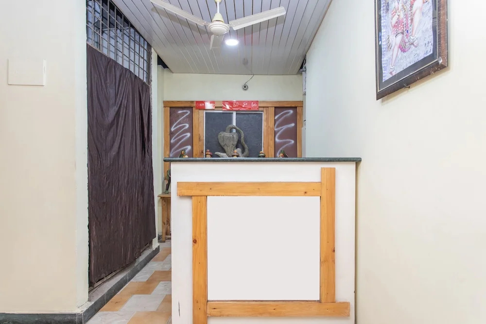 Hotel O Santushti
