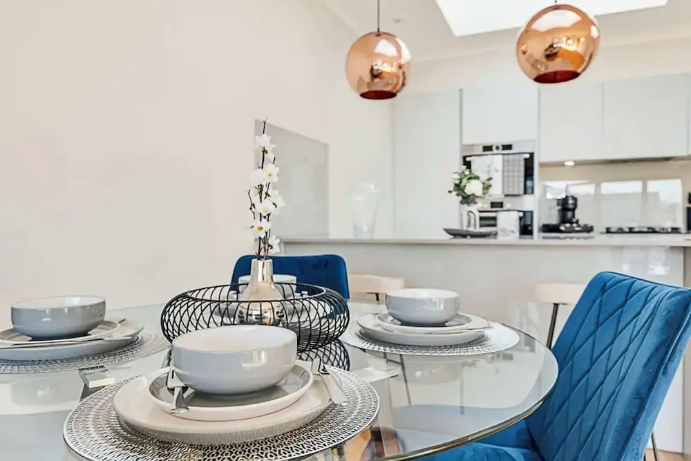 Penthouse Apartment In Brentford
