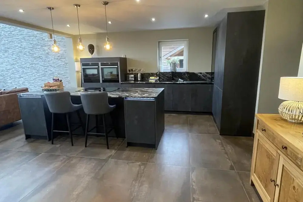 Pendle View Sleeps 8 with Hot Tub