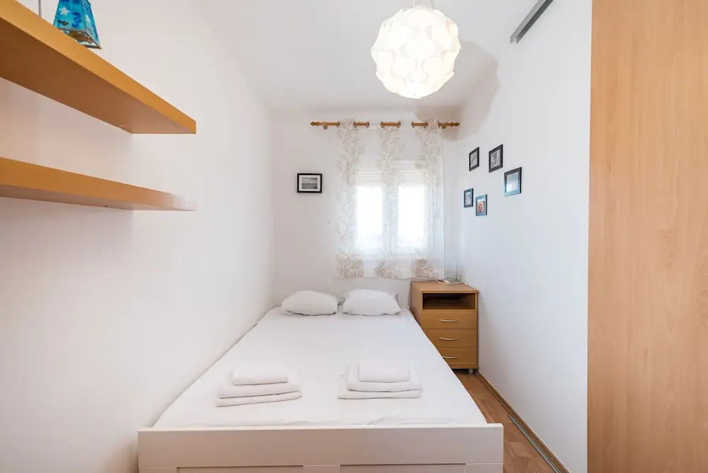 Mirella Cosy Apartment With Two Bedrooms