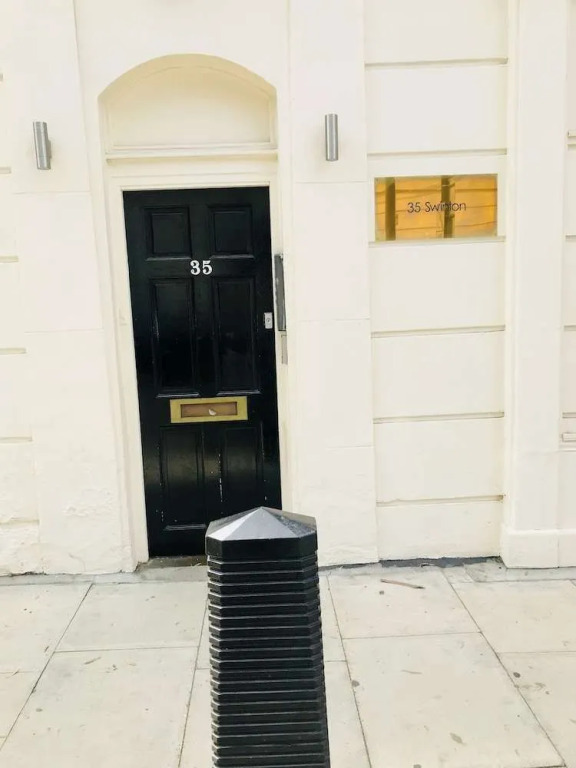 35 Swinton Street