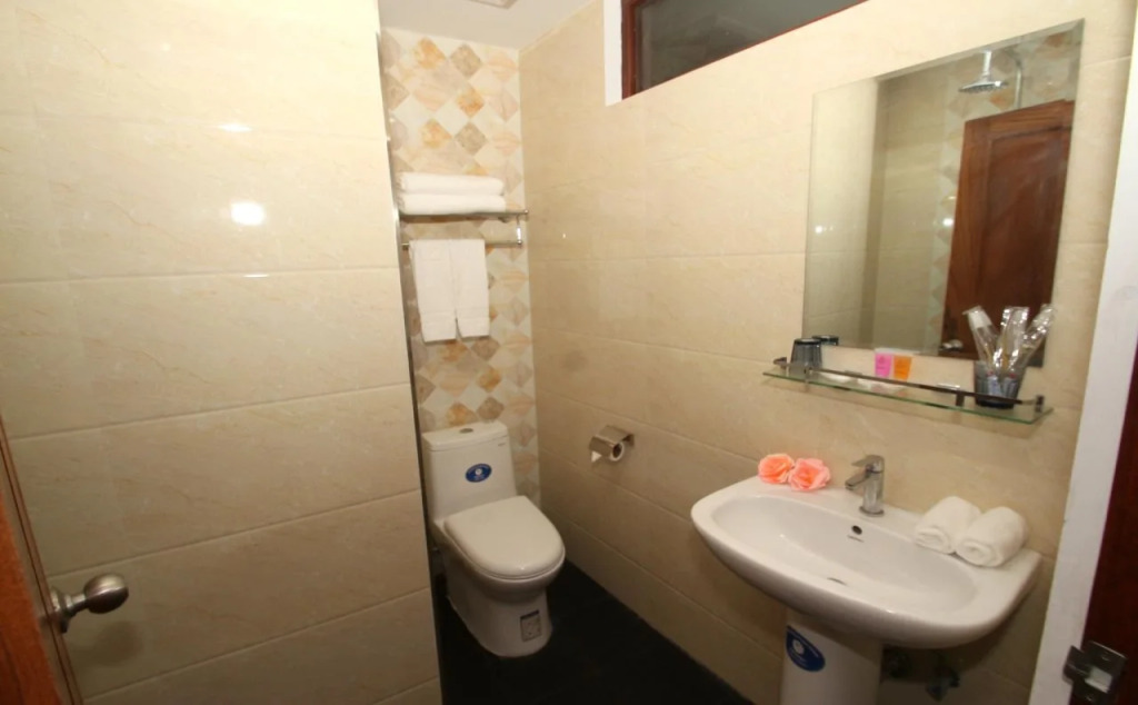Gemsy Hotel