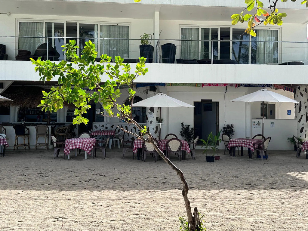 Oro Beach Resort