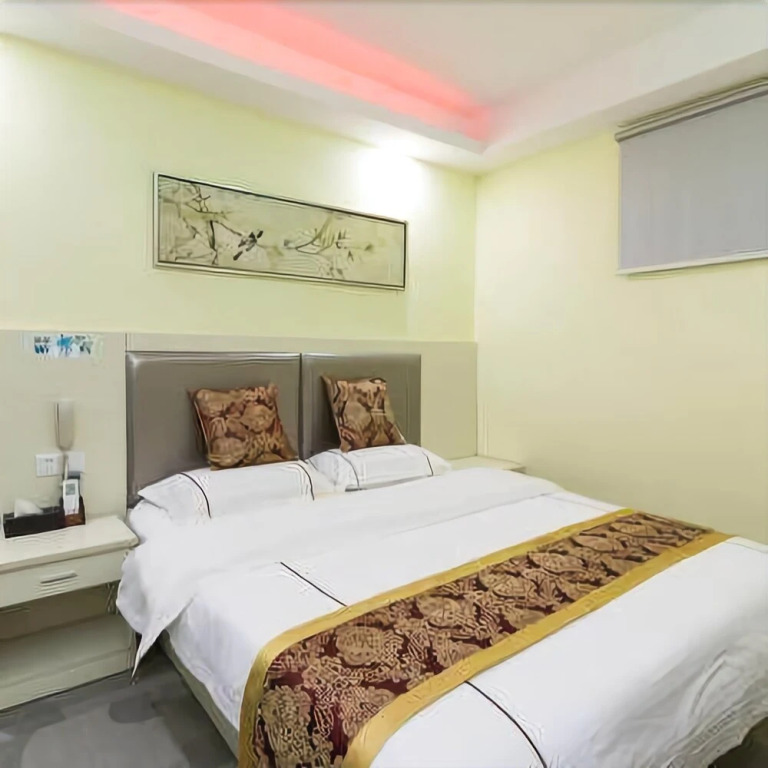Yimi Hotel (Guangzhou Linhexi Metro Station)