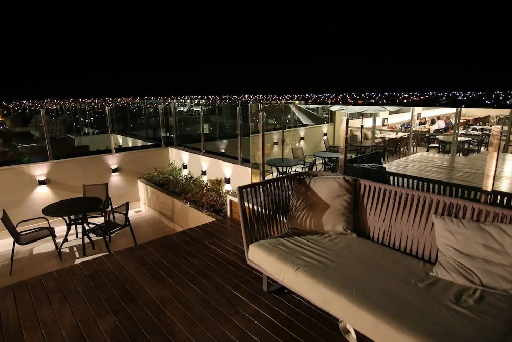 Lagoa Flat Hotel