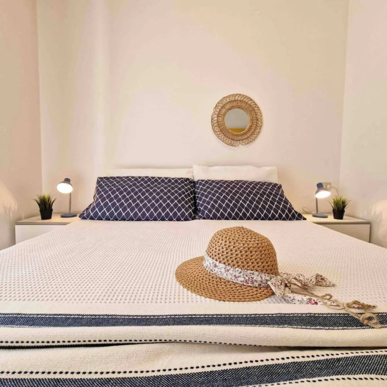 Great Accommodation With Balcony