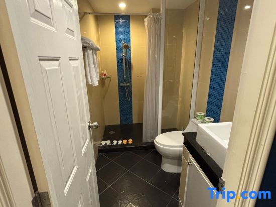 New Nordic Club 1 Condotel South Pattaya Twin Standard Room