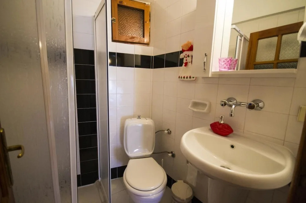 Kalkan Kleo Pension Guesthouse