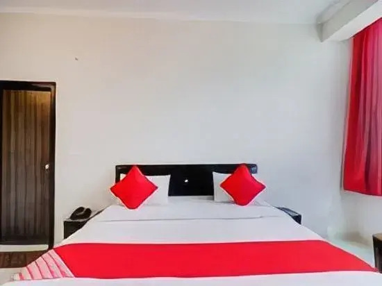 Hotel Amaira by OYO Rooms
