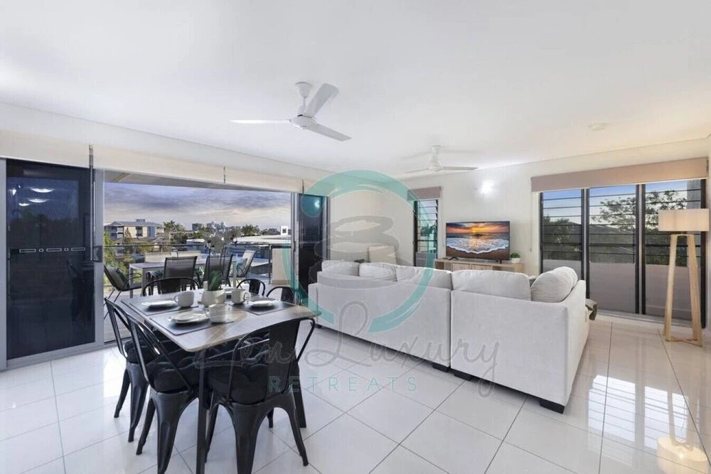 Zen on Stuart - 3 Bedroom Penthouse
