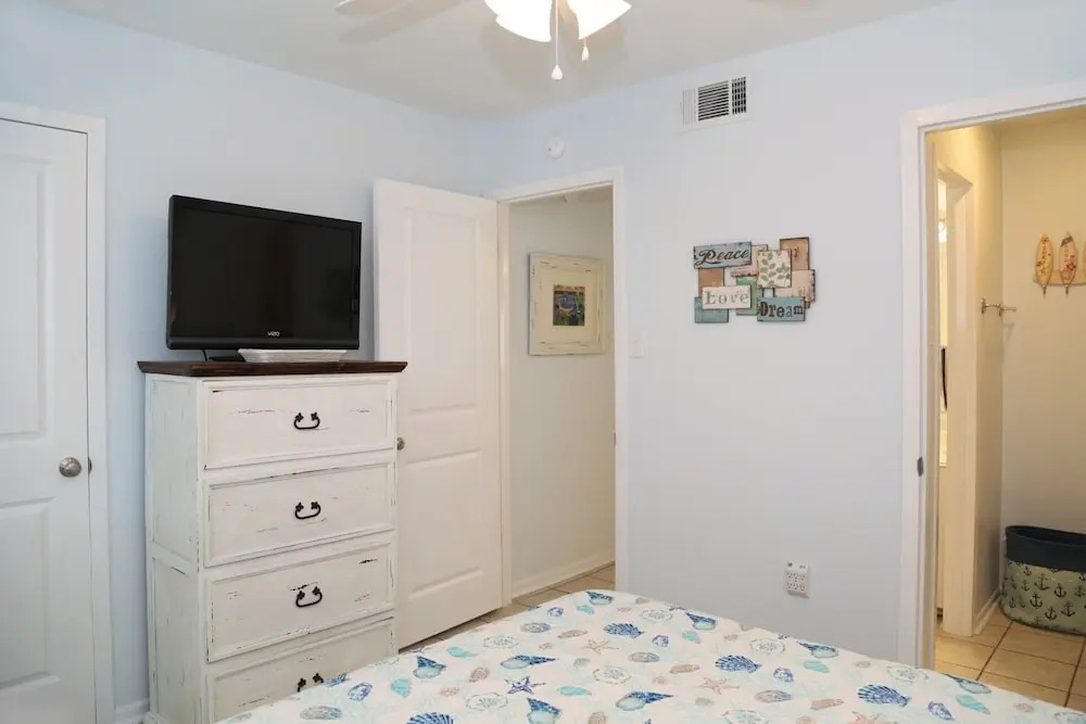 Beachwalk #4 2 Bedrooms 2 Bathrooms Townhouse