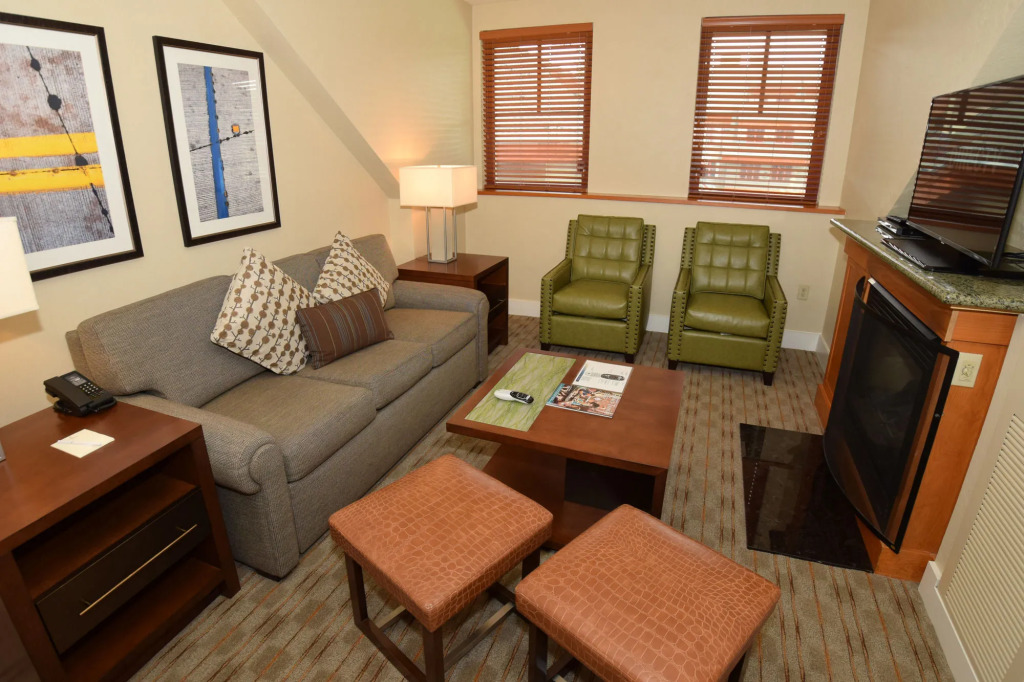 Heavenly Village Condos - Grand Residence