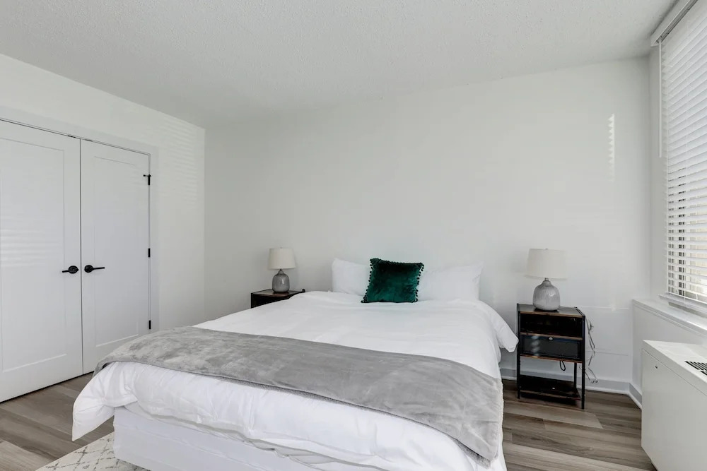 Arlington Modern Comfort Meets City Life