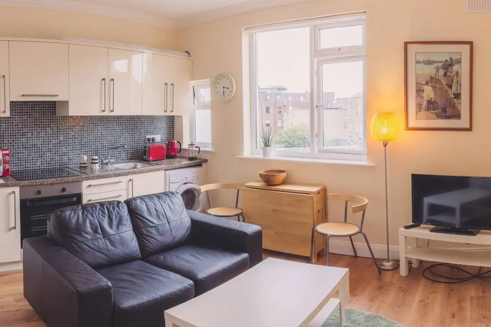 Bright And Modern 2 Bed in Dublin City Centre