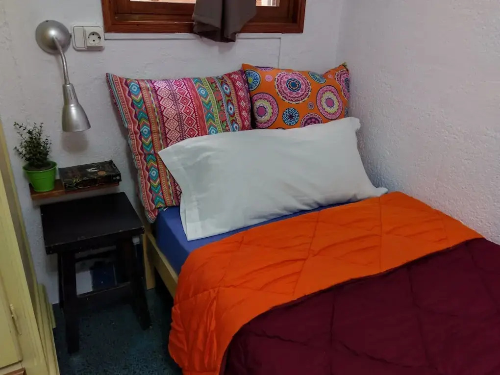 X Hostel Alicante