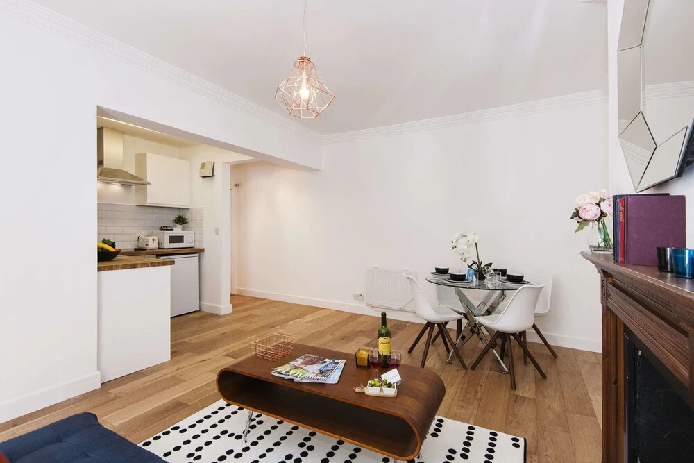 Earls Court Road Apartments