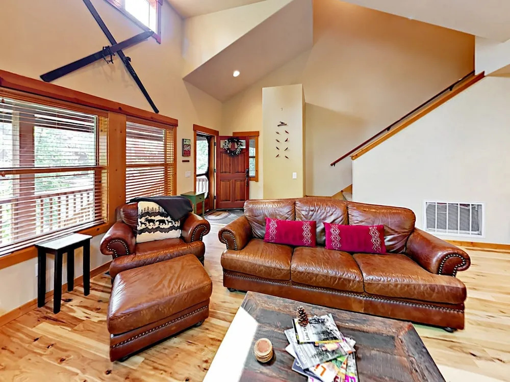 10332 Kimque Ct Cottage
