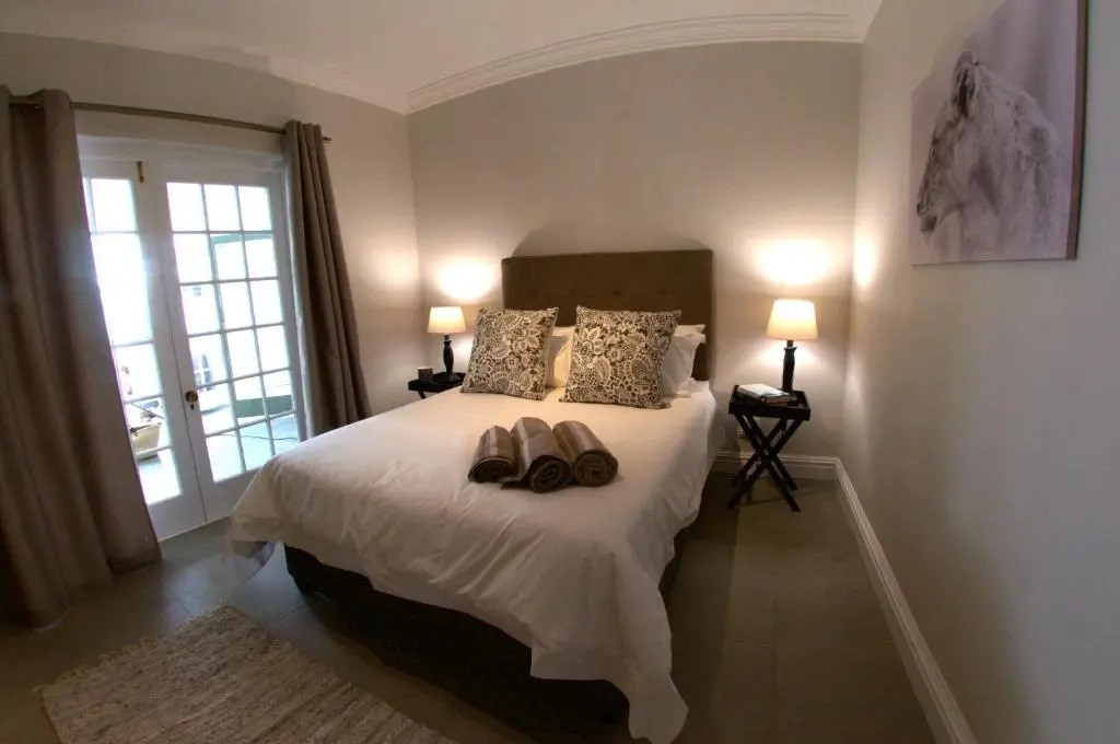 Anesta House