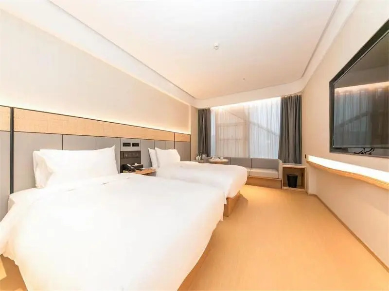 Ji Hotel Jiaxing Shimao Center